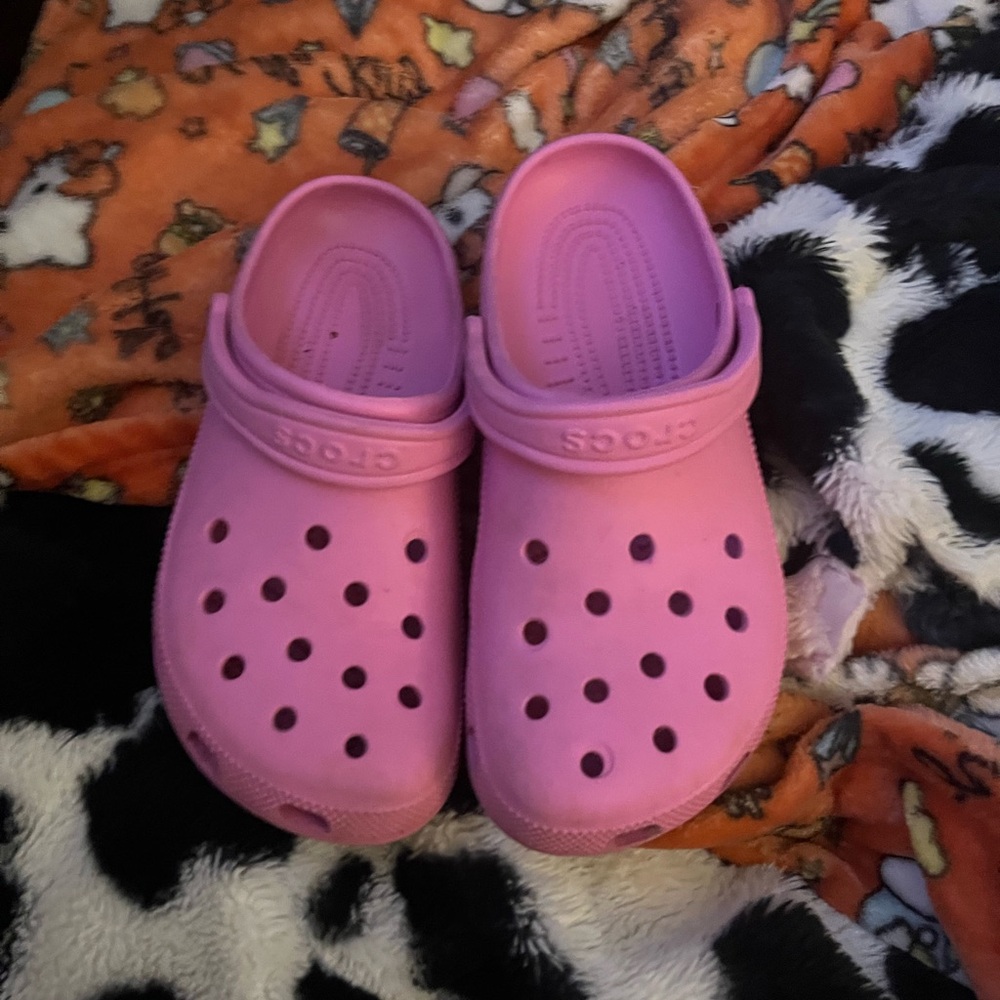 Crocs Women’s Pink Clogs